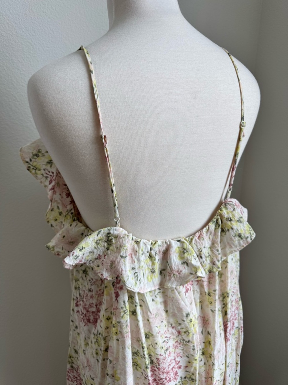 H&M Cream Floral Midi Dress - Picture 6 of 11